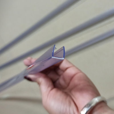 ราคาดี แผ่นปิดน้ําอาบน้ําซิลิโคน สําหรับประตูแก้ว 120 นิ้ว ป้องกันการรั่วและหยุดความเสียหายของน้ํา ออนไลน์